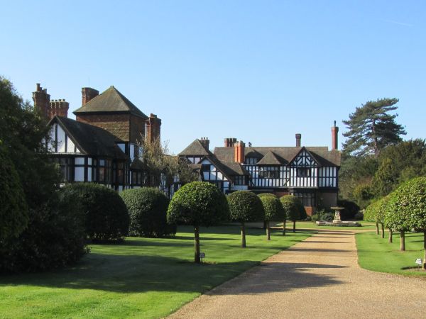 Ascott House and Gardens