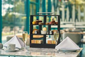 Glaze at Crowne Plaza Marlow