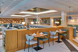 Glaze at Crowne Plaza Marlow