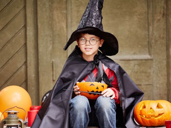 Hogshaw School of Witchcraft & Wizardry
